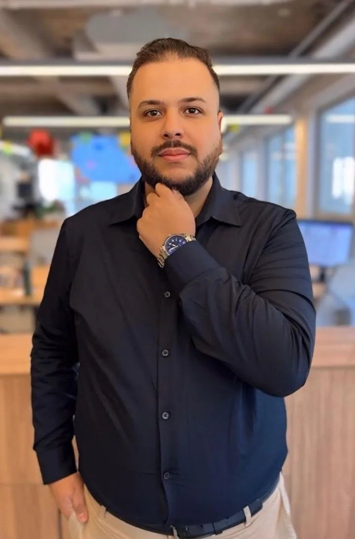 Retrato de Yan Silva, CTO da Inova Sousa Digital